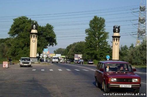 западные ворота в Харькове